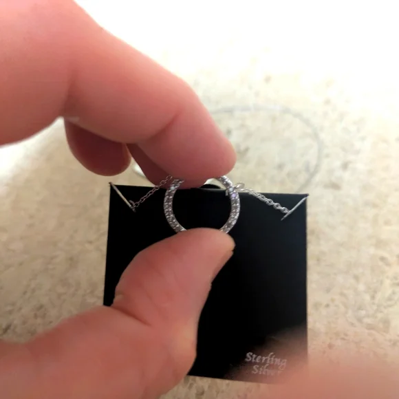 NWT Macy's 1/4 CTTW Diamond Circle Pendant With Sterling Silver Necklace. - Picture 5 of 8